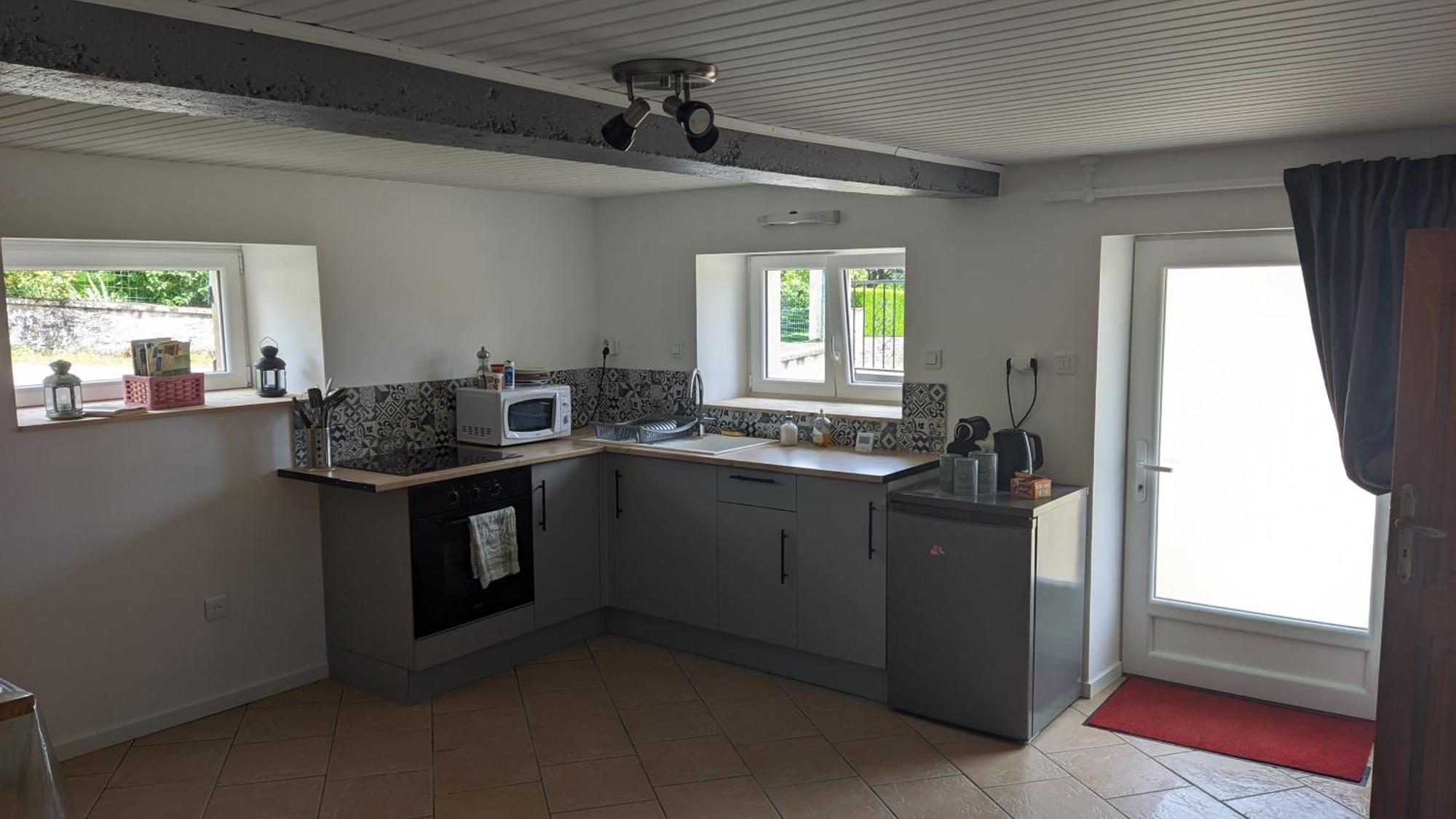 Studio A La Campagne Dans Corps De Ferme Renovee Chancey Стая снимка